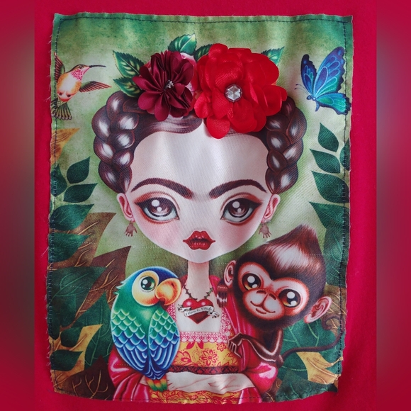 Frida Kahlo Red T-shirt Colorful Flowers Satin Parrot Monkey Butterfly - Picture 2 of 7